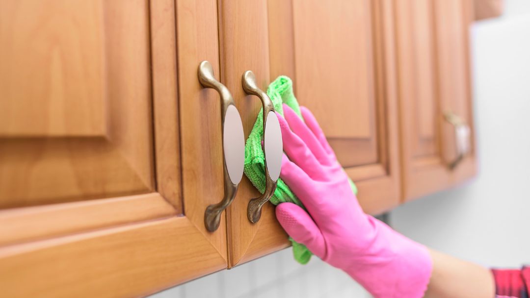 vết bẩn cứng đầu tủ bếp nhựa vết bẩn cứng đầu tủ bếp nhựa